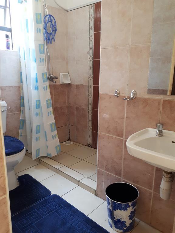 Mani'S Home Away From Home Nairobi Ngoại thất bức ảnh