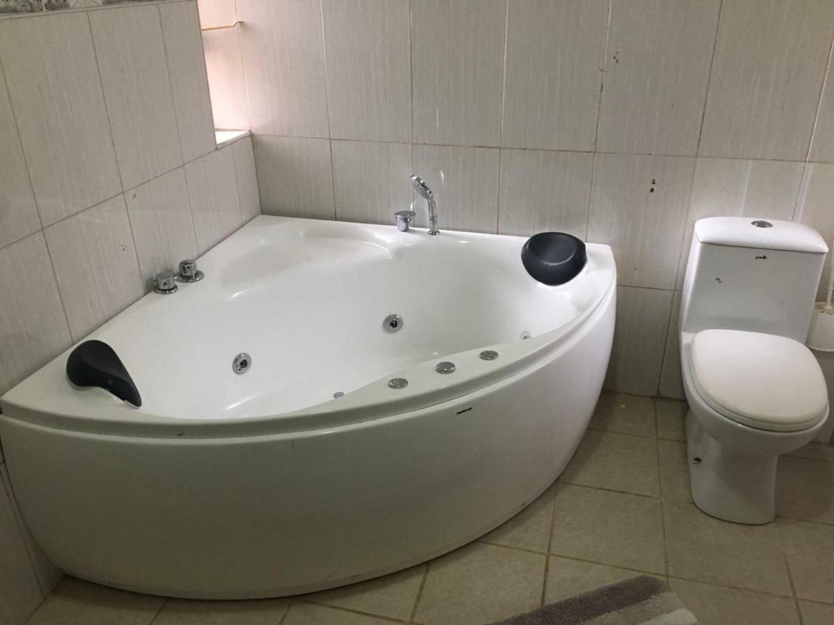 Mani'S Home Away From Home Nairobi Ngoại thất bức ảnh